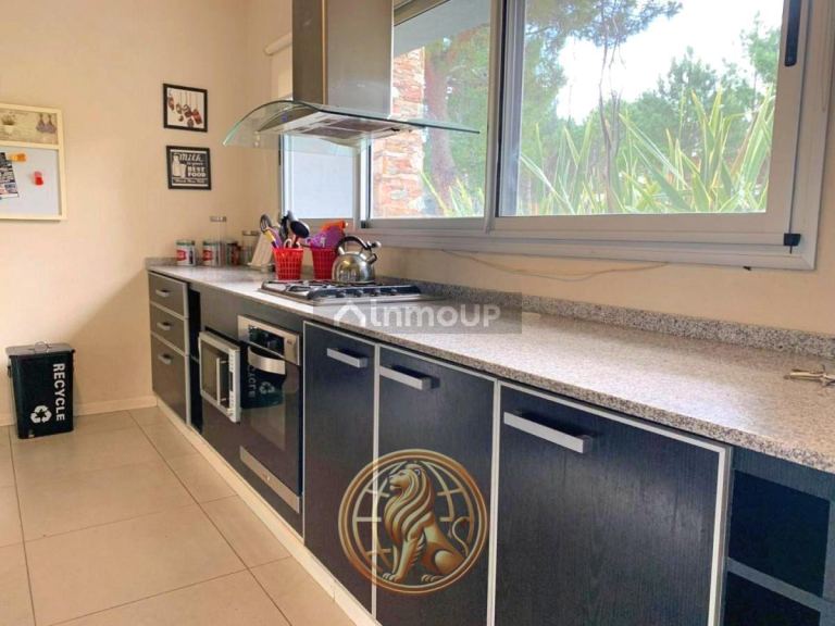 Casa en Venta en Pinamar, Buenos Aires Costa Atlantica