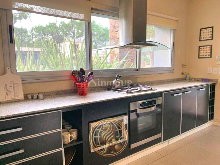Casa en Venta en Pinamar, Buenos Aires Costa Atlantica