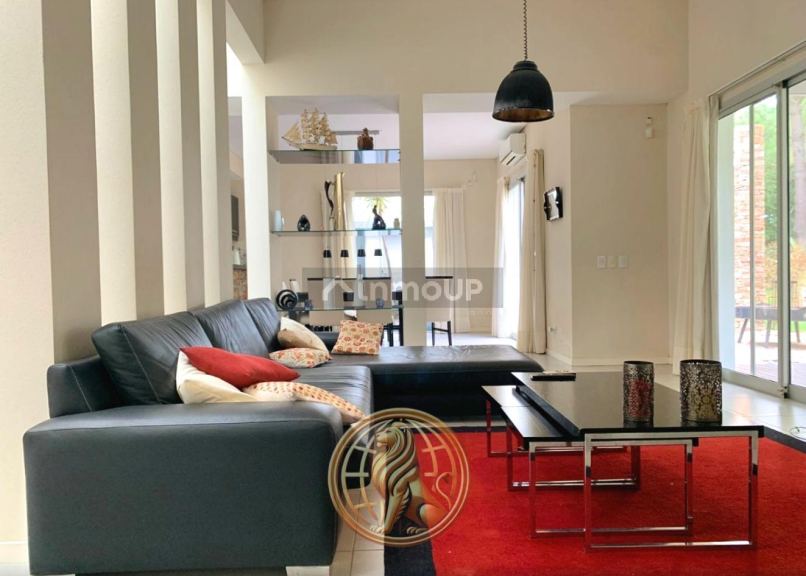 Casa en Venta en Pinamar, Buenos Aires Costa Atlantica