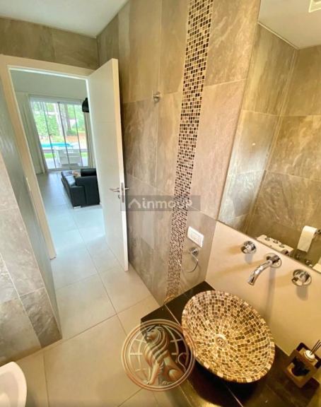 Casa en Venta en Pinamar, Buenos Aires Costa Atlantica