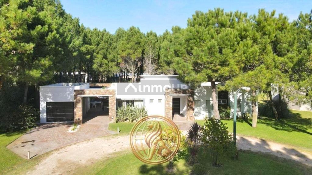 Casa en Venta en Pinamar, Buenos Aires Costa Atlantica