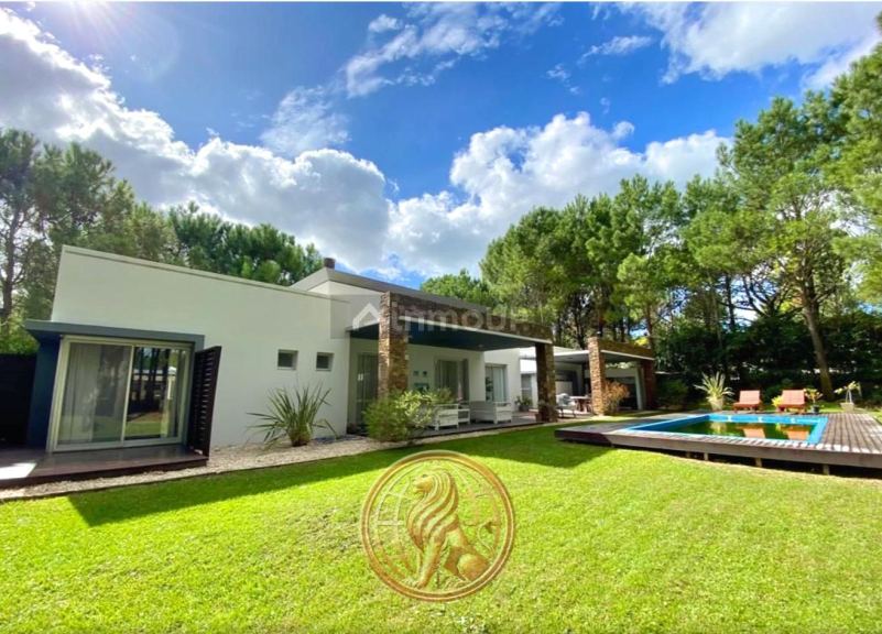 Casa en Venta en Pinamar, Buenos Aires Costa Atlantica
