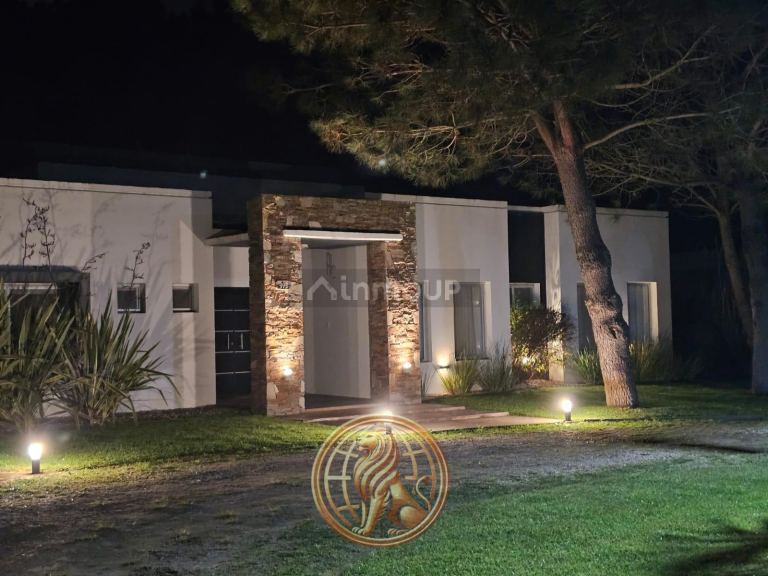 Casa en Venta en Pinamar, Buenos Aires Costa Atlantica
