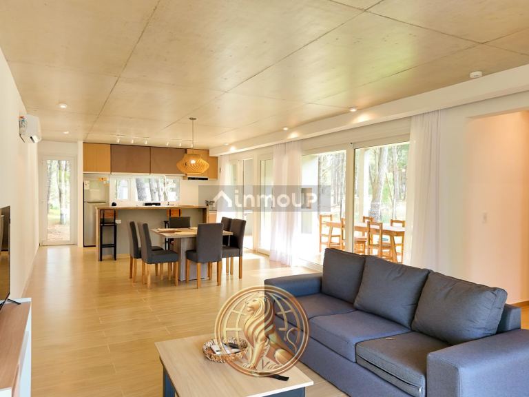 Casa en Venta en Pinamar, Buenos Aires Costa Atlantica