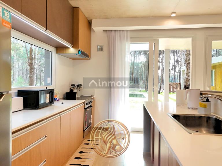 Casa en Venta en Pinamar, Buenos Aires Costa Atlantica