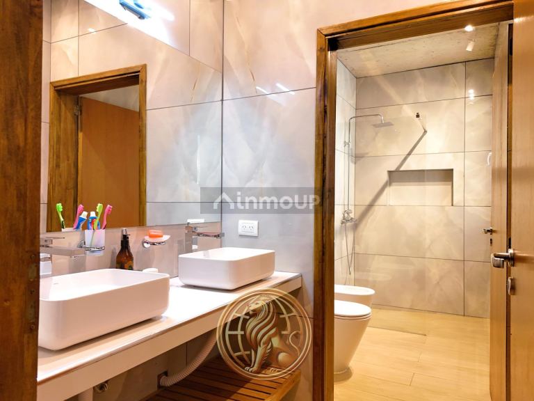 Casa en Venta en Pinamar, Buenos Aires Costa Atlantica