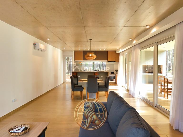 Casa en Venta en Pinamar, Buenos Aires Costa Atlantica