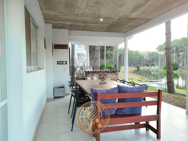 Casa en Venta en Pinamar, Buenos Aires Costa Atlantica