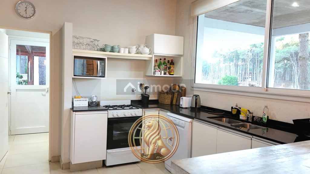Casa en Venta en Pinamar, Buenos Aires Costa Atlantica