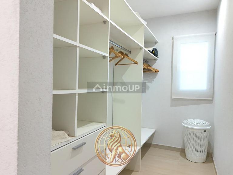 Casa en Venta en Pinamar, Buenos Aires Costa Atlantica