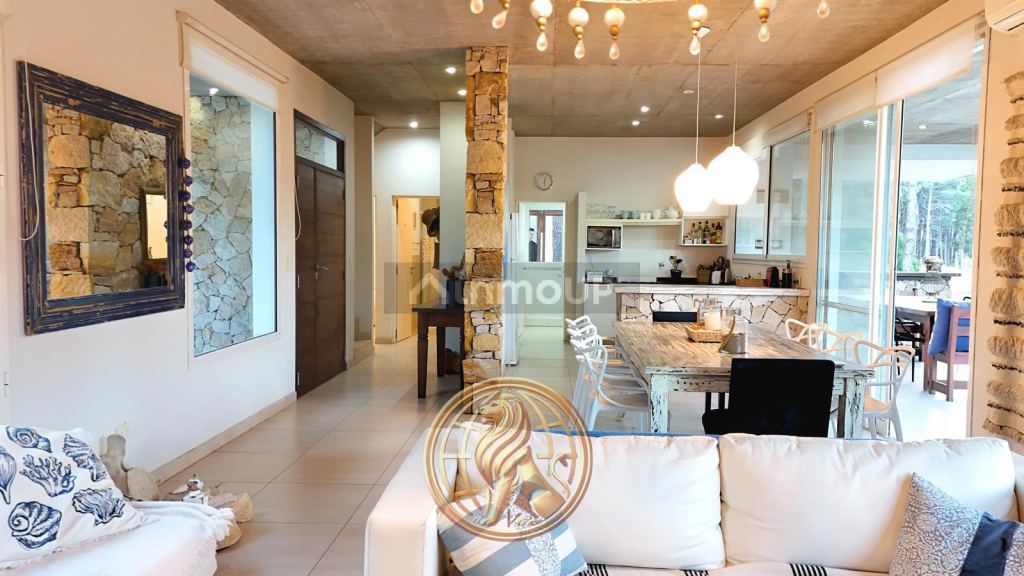 Casa en Venta en Pinamar, Buenos Aires Costa Atlantica