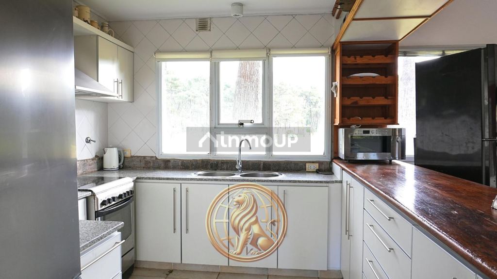 Casa en Venta en Pinamar, Buenos Aires Costa Atlantica