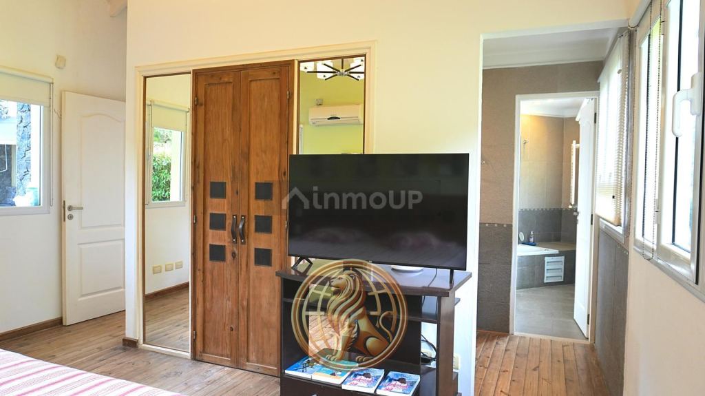 Casa en Venta en Pinamar, Buenos Aires Costa Atlantica