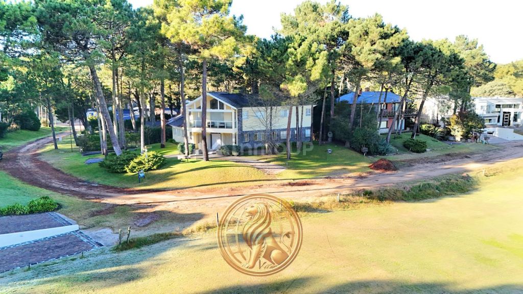 Casa en Venta en Pinamar, Buenos Aires Costa Atlantica