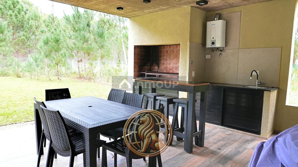 Casa en Venta en Pinamar, Buenos Aires Costa Atlantica