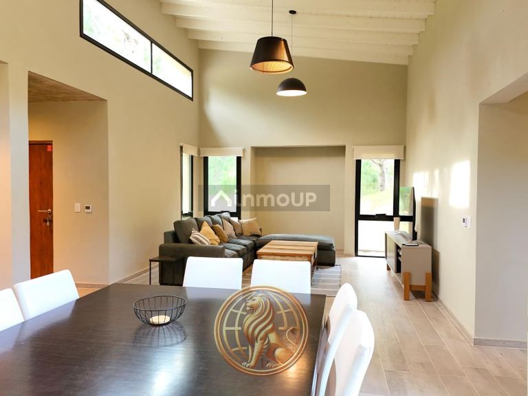 Casa en Venta en Pinamar, Buenos Aires Costa Atlantica