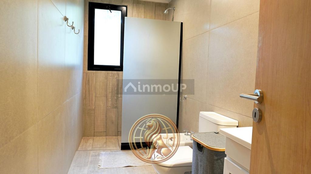 Casa en Venta en Pinamar, Buenos Aires Costa Atlantica