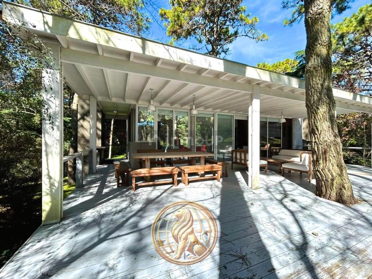 Casa en Venta en Cariló, Buenos Aires Costa Atlantica