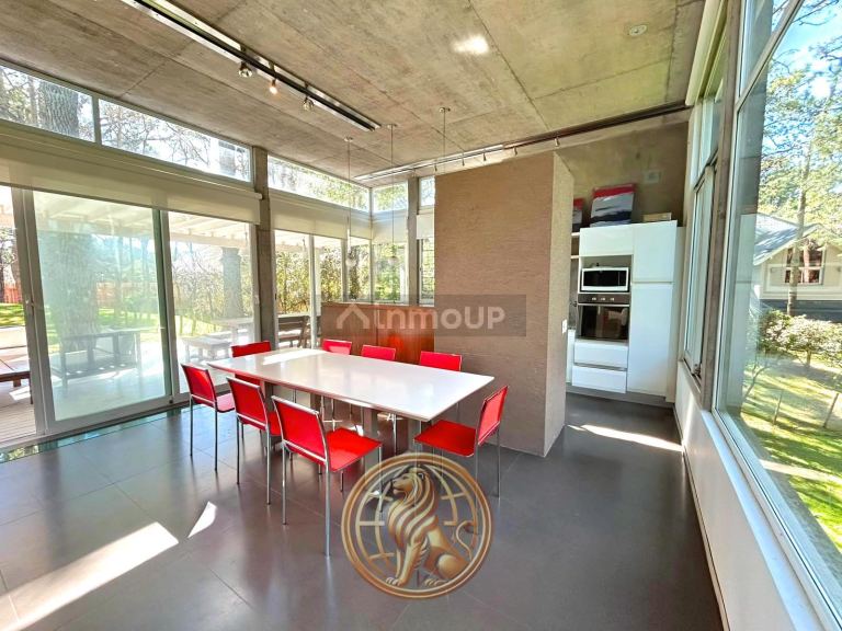 Casa en Venta en Cariló, Buenos Aires Costa Atlantica