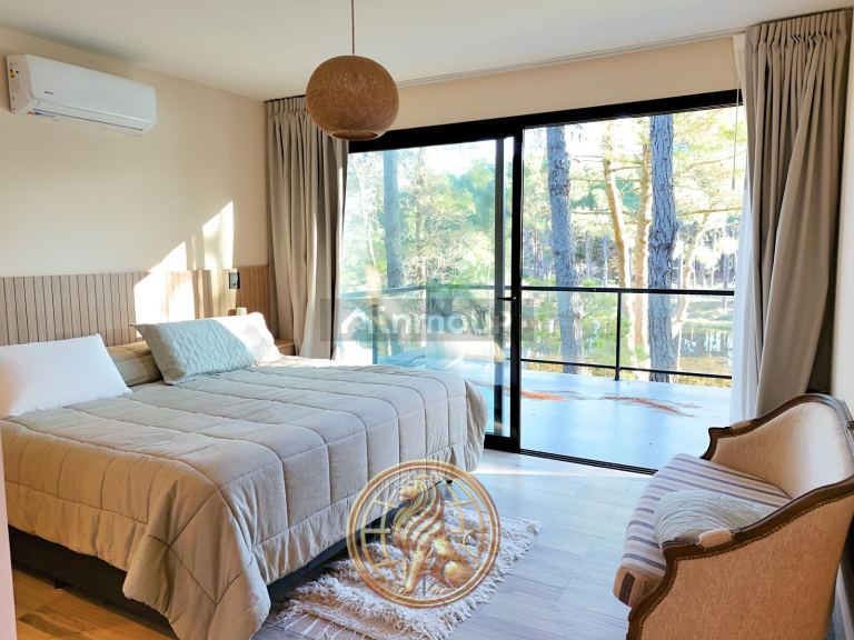 Casa en Venta en Pinamar, Buenos Aires Costa Atlantica