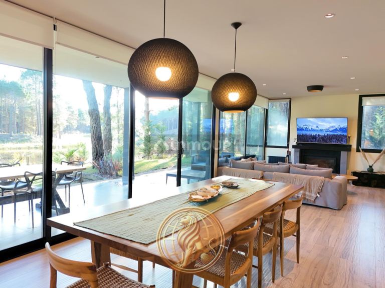 Casa en Venta en Pinamar, Buenos Aires Costa Atlantica