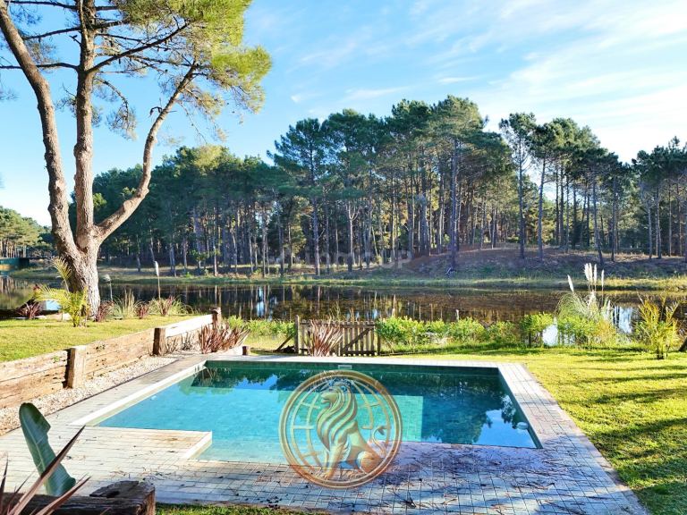 Casa en Venta en Pinamar, Buenos Aires Costa Atlantica