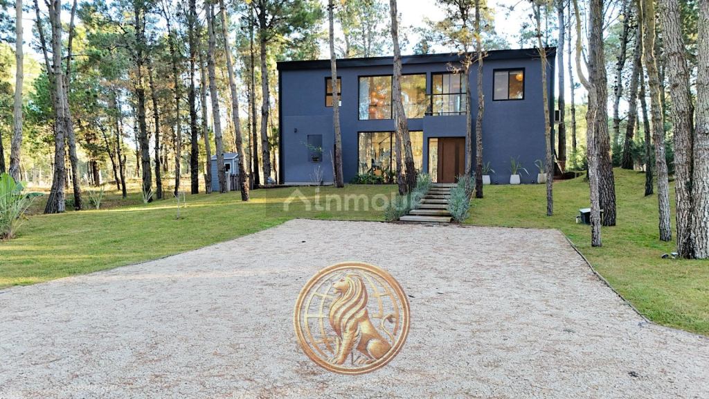 Casa en Venta en Pinamar, Buenos Aires Costa Atlantica