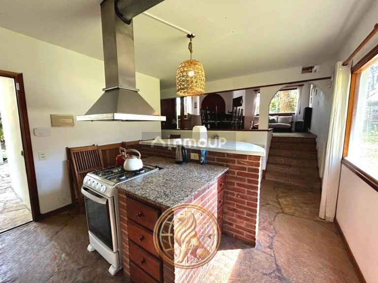 Casa en Venta en Pinamar, Buenos Aires Interior