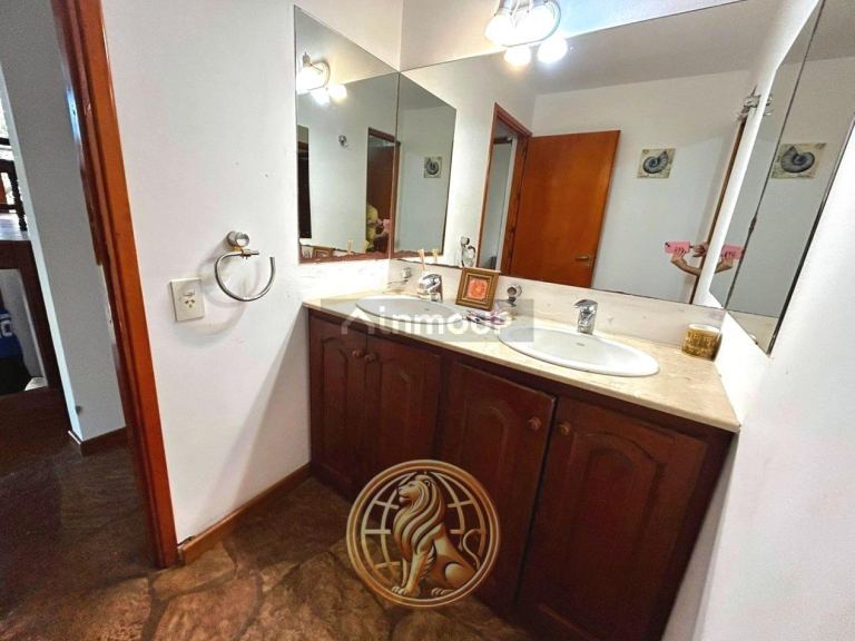 Casa en Venta en Pinamar, Buenos Aires Interior