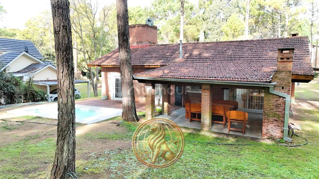 Casa en Venta en Pinamar, Buenos Aires Interior