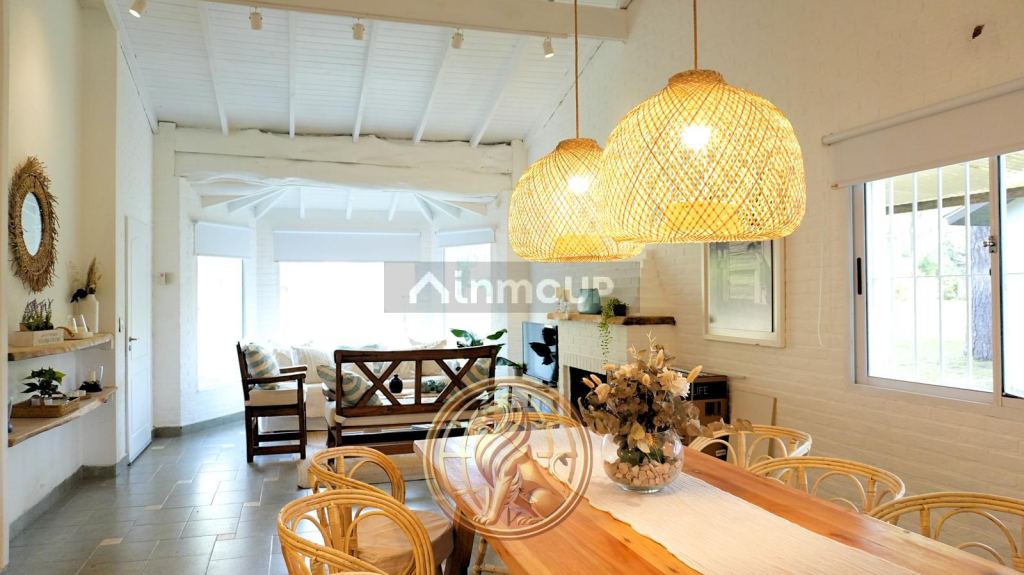 Casa en Venta en Pinamar, Buenos Aires Interior