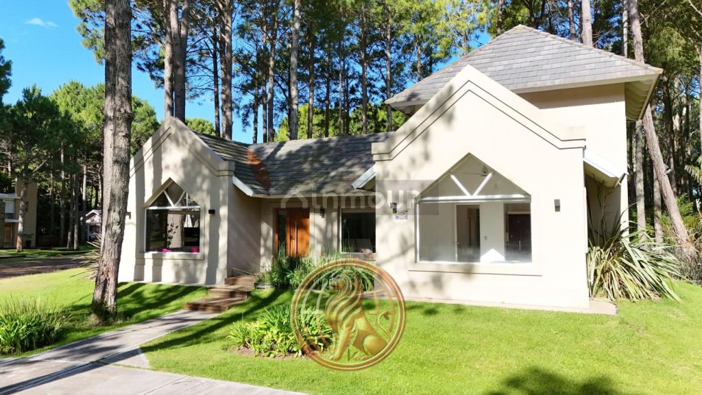 Casa en Venta en Pinamar, Buenos Aires Costa Atlantica