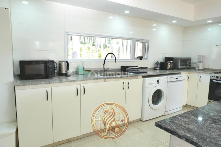 Casa en Venta en Pinamar, Buenos Aires Costa Atlantica