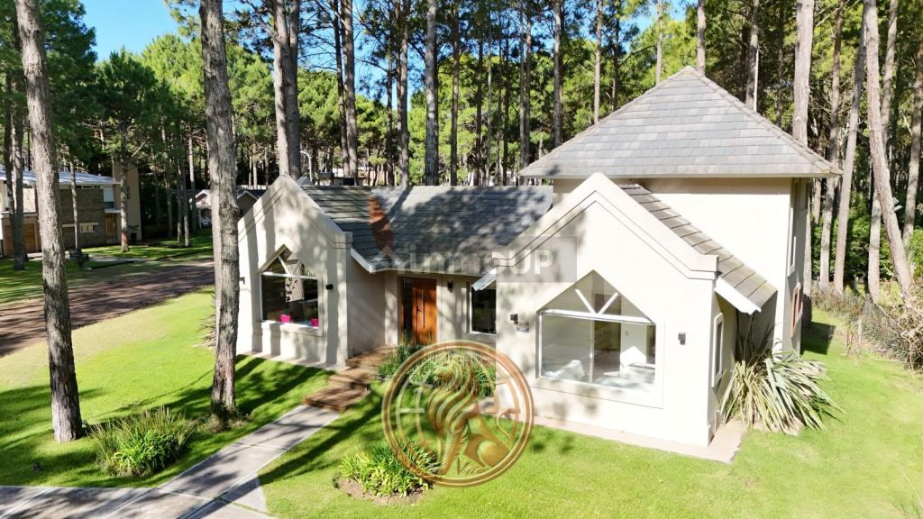Casa en Venta en Pinamar, Buenos Aires Costa Atlantica