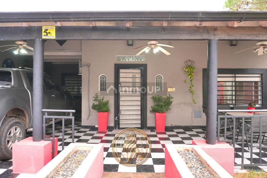 Casa en Venta en Almirante Brown, G.B.A. Zona Sur