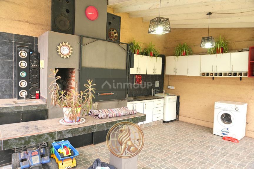 Casa en Venta en Almirante Brown, G.B.A. Zona Sur
