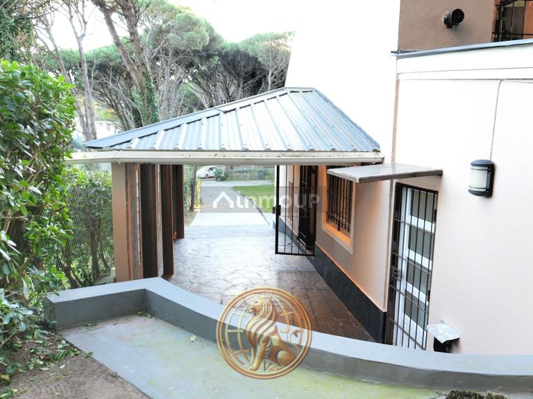 Casa en Venta en Pinamar, Buenos Aires Costa Atlantica