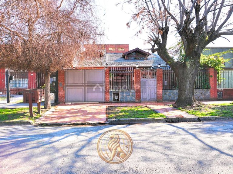 Casa en Venta en Almirante Brown, G.B.A. Zona Sur