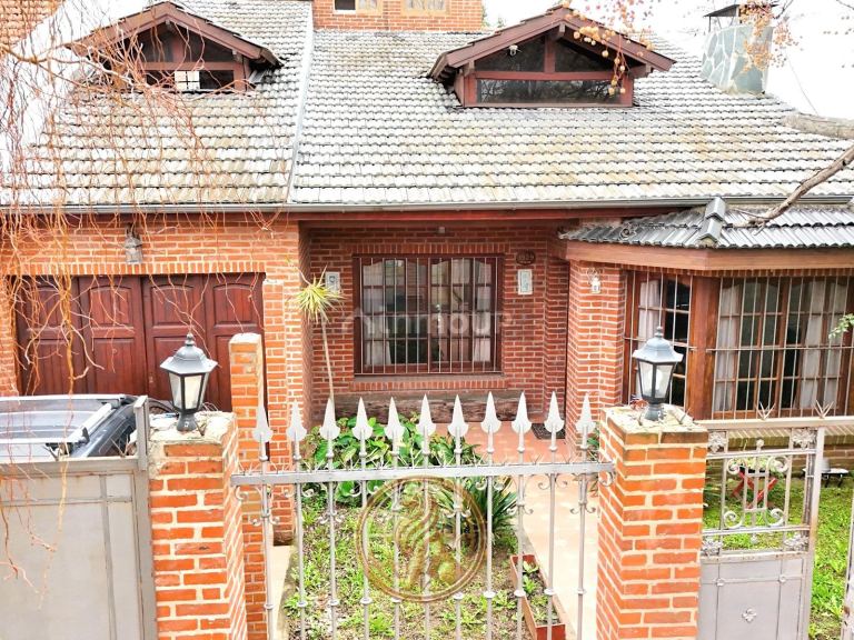 Casa en Venta en Almirante Brown, G.B.A. Zona Sur