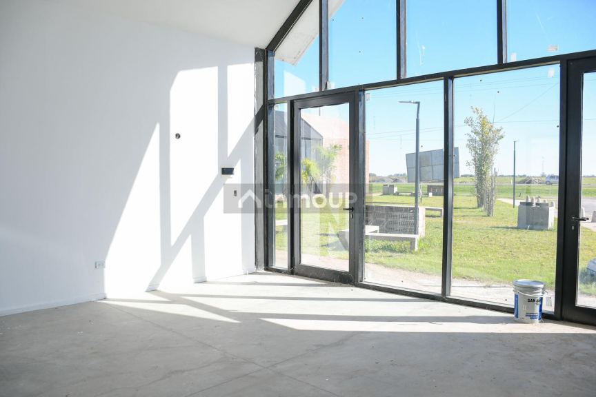 Local Comercial en Alquiler en Rosario, Santa Fe - $ 700.000 | Inmoup - 10