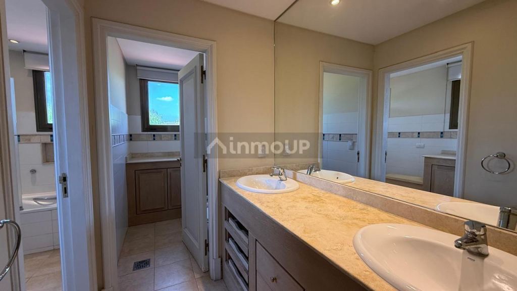 Casa en Venta en Capital, Mendoza