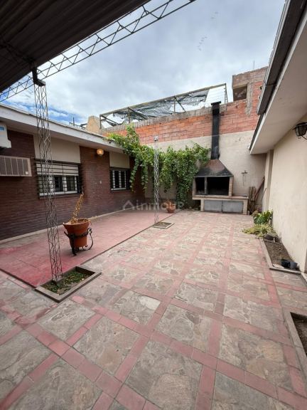 Casa en Venta en Guaymallen, Mendoza