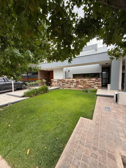 Casa en Venta en Capital, Mendoza
