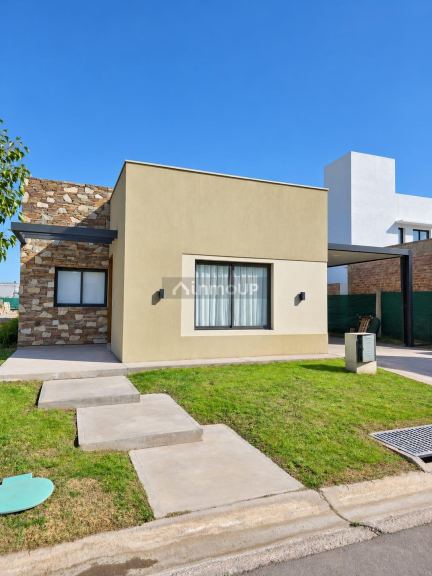 Casa en Venta en Guaymallen, Mendoza