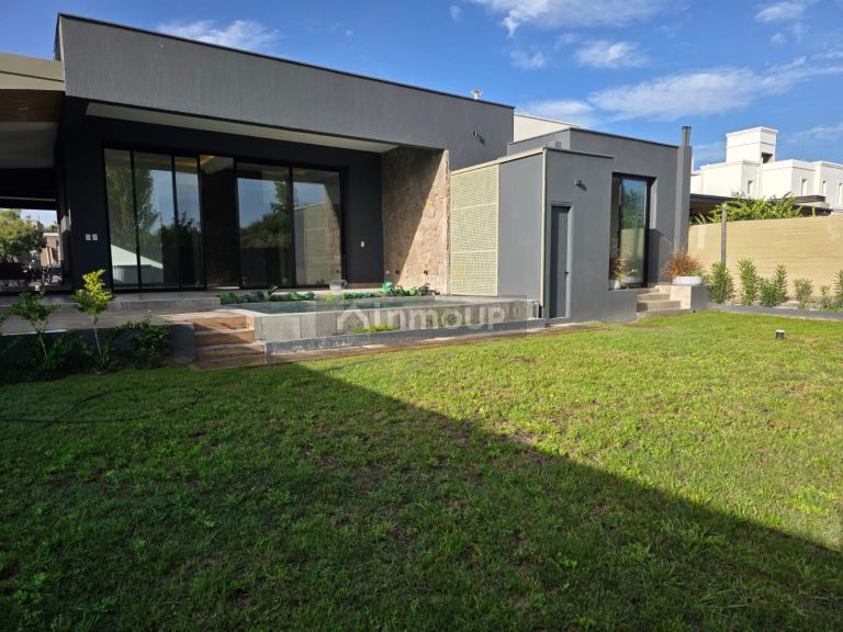 Casa en Venta en Maipu, Mendoza