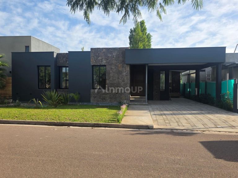 Casa en Venta en Maipu, Mendoza