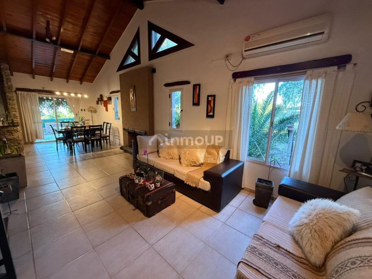 Casa en Venta en Las Heras, Mendoza