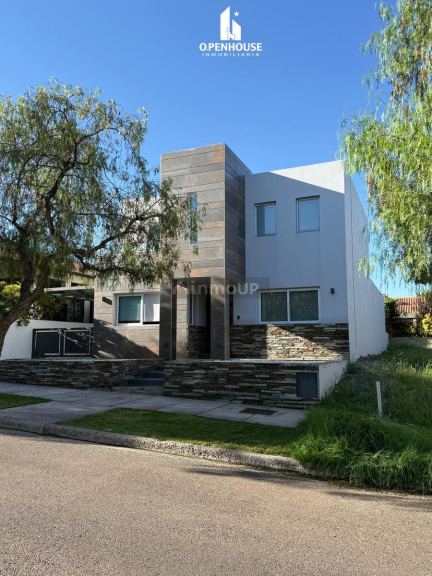 Casa en Alquiler en Capital, Mendoza