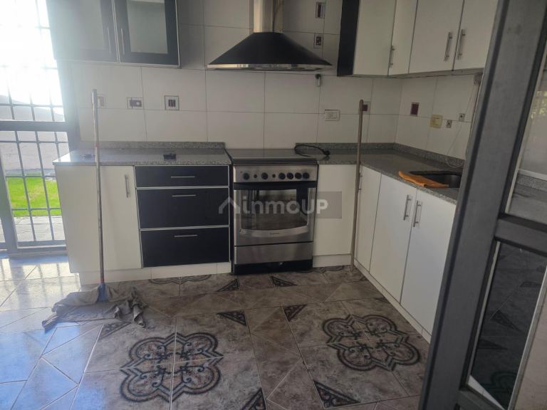 Casa en Venta en Guaymallen, Mendoza - USD 85.000 | Inmoup - 7