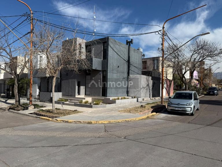 Casa en Alquiler en Capital, Mendoza